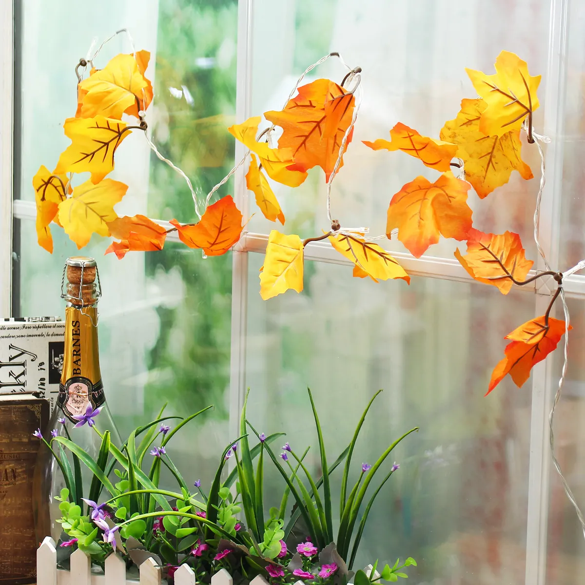 Battery Powered 1.65M 10LEDs Fall Leaves Shaped Indoor Fairy String Light For Christmas 