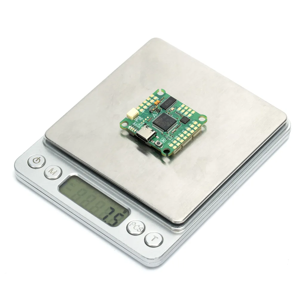 30.5x30.5mm iFlight BLITZ F7 V1.1 OSD Flight Controller 2-6S Bulit-in 5V 9V BEC for Nazgul5 V2 RC Drone FPV Racing 30.5x30.5mm iFlight BLITZ F7 V1.1 OSD Flight Controller 2-6S Bulit-in 5V 9V BEC for Nazgul5 V2 RC Drone FPV Racing