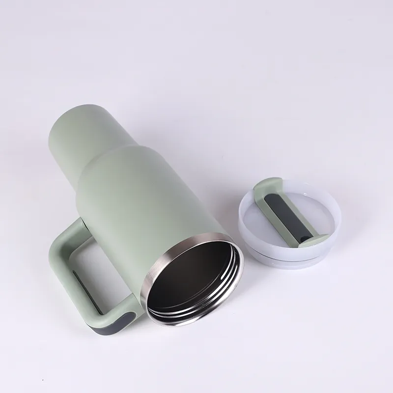 1200ml 40オンス 304ステンレススチール製断熱ウォーターボトル 車用カップ 旅行用コーヒーマグ ウォーターボトル 断熱カップ 温かい飲み物や冷たい飲み物に最適