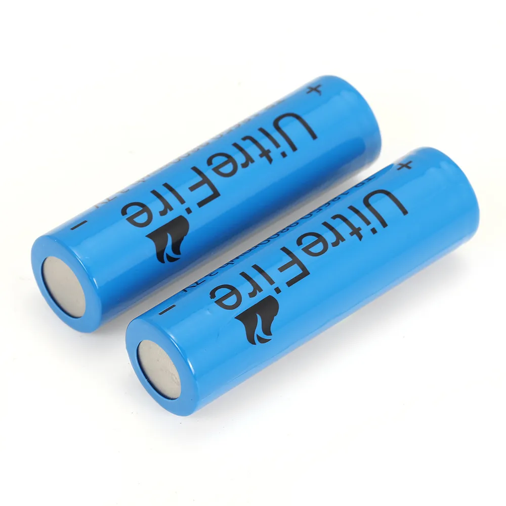 2PCS 3.7V 3000mAh 18650 Rechargeable Li-ion Battery 2PCS 3.7V 3000mAh 18650 Rechargeable Li-ion Battery