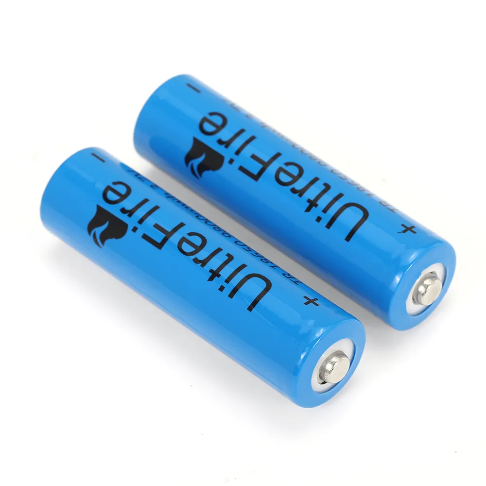 2PCS 3.7V 3000mAh 18650 Rechargeable Li-ion Battery 2PCS 3.7V 3000mAh 18650 Rechargeable Li-ion Battery