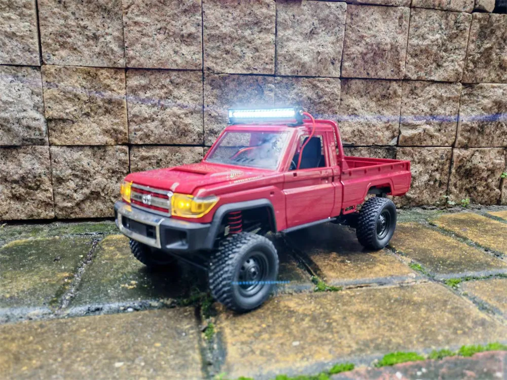 Upgraded Metal Luggage Rack with Light For MN82 1/12 RC Spare Parts Upgraded Metal Luggage Rack with Light For MN82 1/12 RC Spare Parts