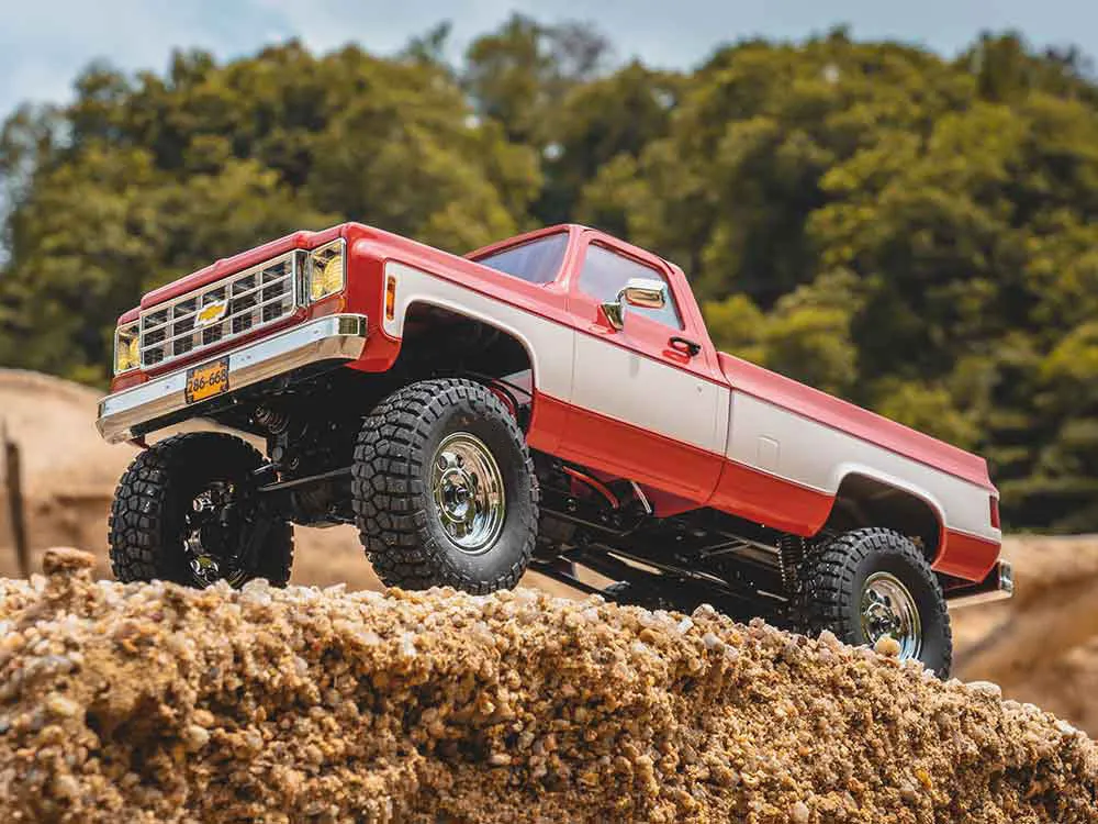 FMS FCX18 Chevrolet K10 RTR 1/18 2.4G 4WD RC Car Rock Crawler Two Speed LED Light Pickup Off Road Climbing Truck Vehicles Models Remote Control Toys
