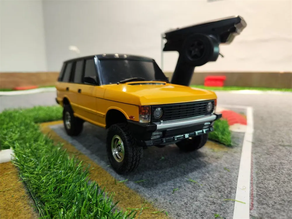 LDRC 18401 RTR 1/18 2.4G 4WD RC Car for Land Range Rover Rock Crawler Off-Road Climbing Truck LED Light Full Proportional Vehicles Models Hard Bridge Axle Toys