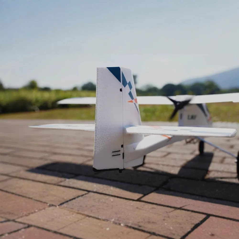 ESKY Goose 1100mm Wingspan EPO FPV RC Airplane Fixed Wing PNP with Flight Controller ESKY Goose 1100mm Wingspan EPO FPV RC Airplane Fixed Wing PNP with Flight Controller