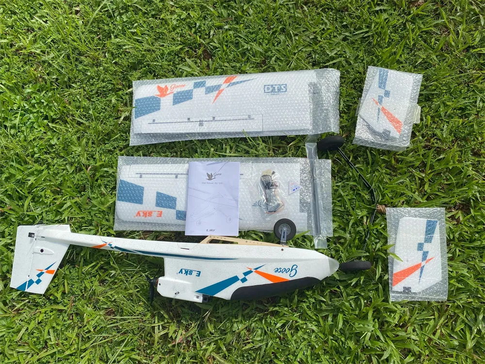 ESKY Goose 1100mm Wingspan EPO FPV RC Airplane Fixed Wing PNP with Flight Controller ESKY Goose 1100mm Wingspan EPO FPV RC Airplane Fixed Wing PNP with Flight Controller