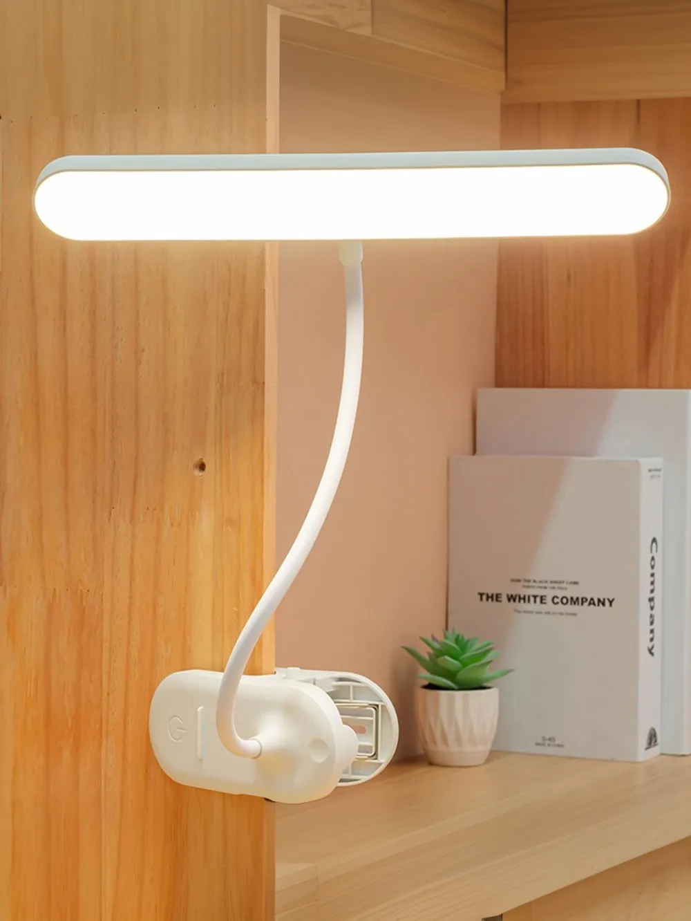 LED Clip-On Desk Lamp 4000mAh Battery Rechargeable 3 Color Temperatures Dimmable Flexible Gooseneck USB Powered