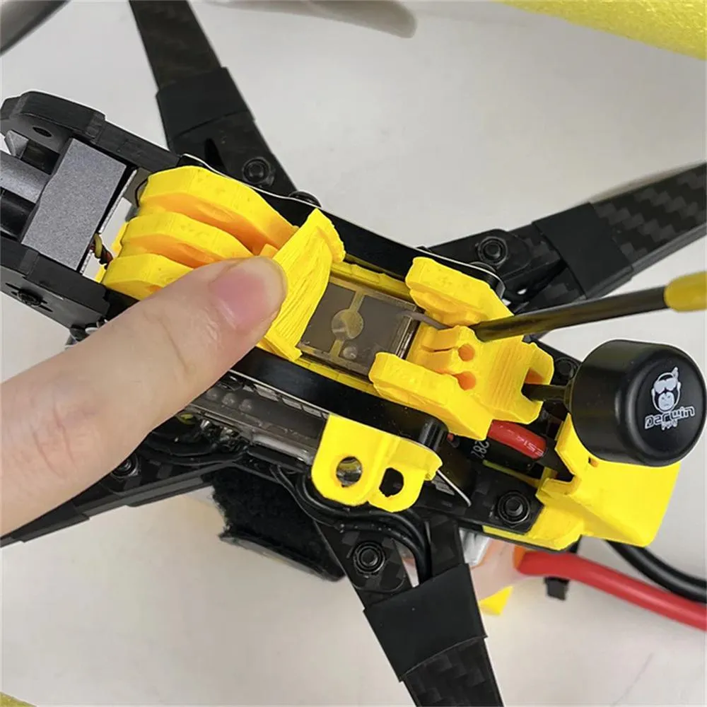 DarwinFPV HULK Ⅱ Analog / O4 Pro 227mm 6S 5 Inch Waterproof RC FPV Racing Drone BNF with 2307.5 Brushless Motor DarwinFPV HULK Ⅱ Analog / O4 Pro 227mm 6S 5 Inch Waterproof RC FPV Racing Drone BNF with 2307.5 Brushless Motor