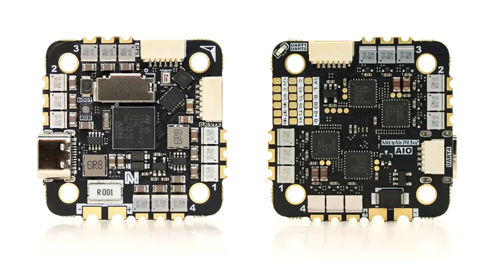 25.5x25.5mm MicoAir H743 V2 AIO AM32 Flight Controller 45A 2-6S ESC for RC FPV Racing Drones Supports APM PX4 INAV 25.5x25.5mm MicoAir H743 V2 AIO AM32 Flight Controller 45A 2-6S ESC for RC FPV Racing Drones Supports APM PX4 INAV