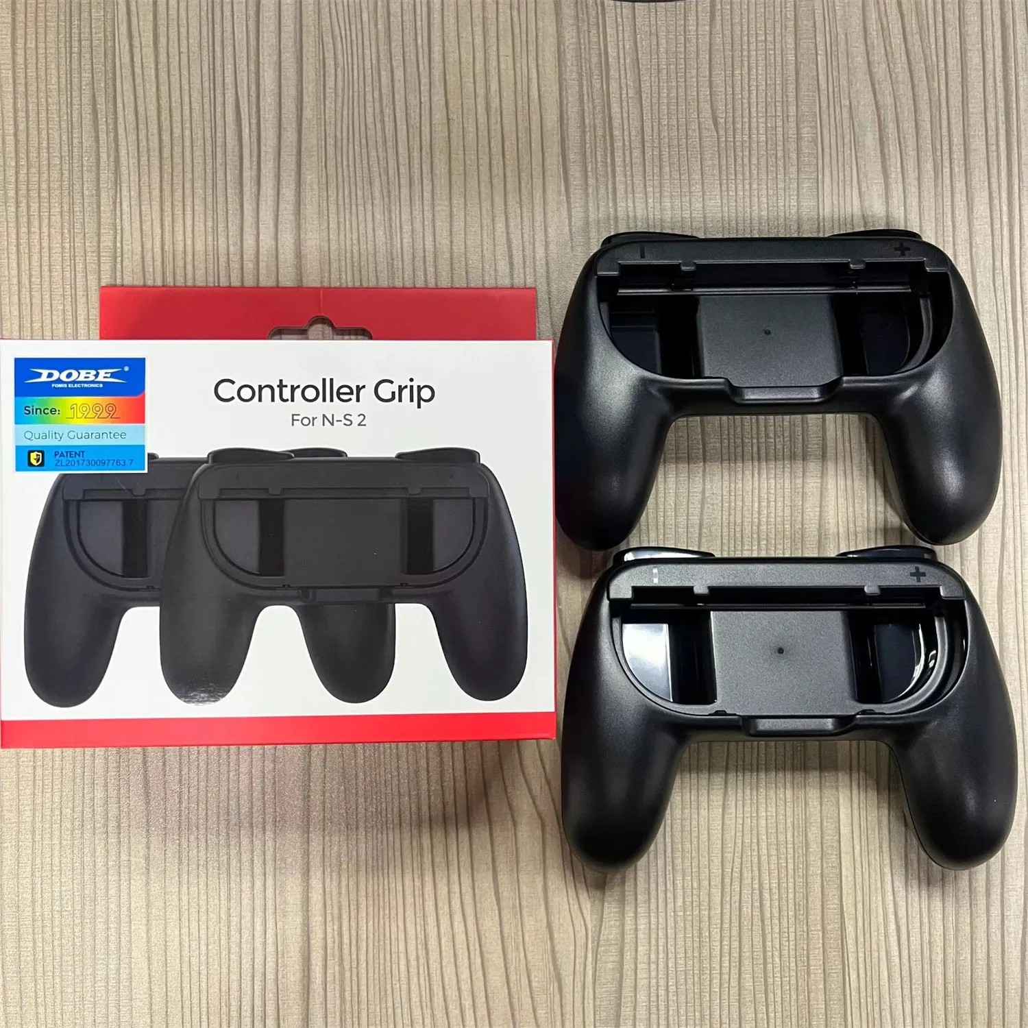 DOBE TNS-3162 Comfort Fit Grip for Switch Controllers Ergonomic Design Handle Accessories