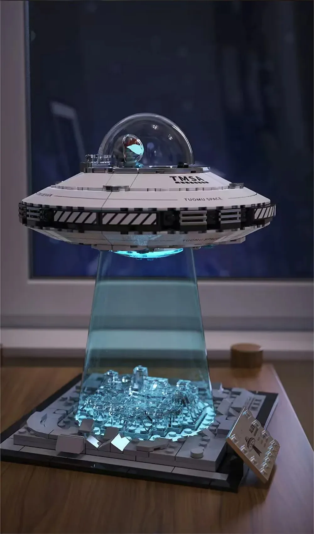 TUOMU T3012 Space Exploration Model UFO Spaceship LED Light Building Block Brick Toy Set for Kids Children Gift TUOMU T3012 Space Exploration Model UFO Spaceship LED Light Building Block Brick Toy Set for Kids Children Gift