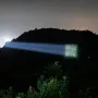 P70 Torcia LED potente, estremamente luminosa, 3 modalità + torcia LED zoomabile, lanterna LED ricaricabile tramite USB, batteria 26650, ideale per campeggio, luce di emergenza