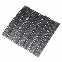 70 sztuk AMS1117 zestaw regulatora napięcia 1,2 V / 1,5 V / 1,8 V / 2,5 V / 3,3 V / 5,0 V / ADJ 1117 7 wartości każdy 10 sztuk
